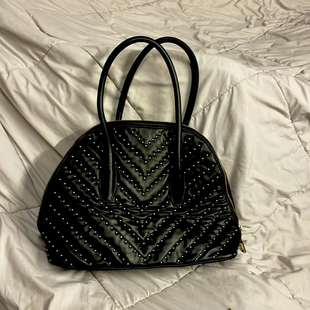 Black shoulder purse
